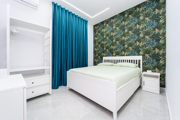 Comfort Room | In-room safe, blackout curtains, free WiFi - quartieri22 (Naples)