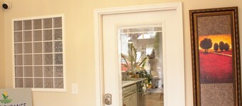 Cozy studio in downtown Glasgow MO, walking distance to boutiques, eating, wine