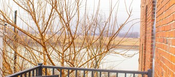 Cozy studio in downtown Glasgow MO, walking distance to boutiques, eating, wine