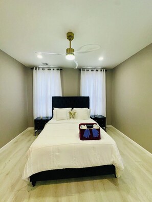 1 chambre, fer et planche à repasser, Wi-Fi, draps fournis