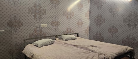 Deluxe Room | Ruang kerja komputer riba