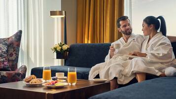 In-room safe, desk, laptop workspace, blackout curtains