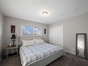 4 Schlafzimmer, Bügeleisen/Bügelbrett, Reisekinderbett, kostenloses WLAN