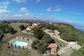 House | Exterior - Farmhouse in Lazio With Lake Bolsena Views (Montefiascone)