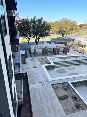 Property grounds - Last Minute Deals New Austin close University of Texas wine chiller near Domain (Austin)