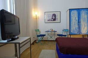 1 bedroom, WiFi, bed sheets - aKasa di Flock: aNenna Deluxe Room (Bed 1 1/2 Square) (Napoli)
