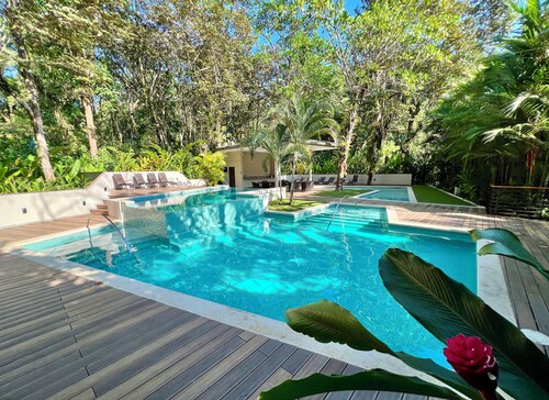 Gated Luxury Walk to the Beach Dream