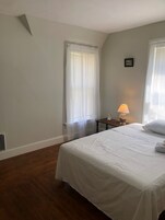 Escrivaninha, espaço de trabalho para notebook