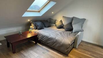 2 Schlafzimmer, Bügeleisen/Bügelbrett, WLAN, Bettwäsche