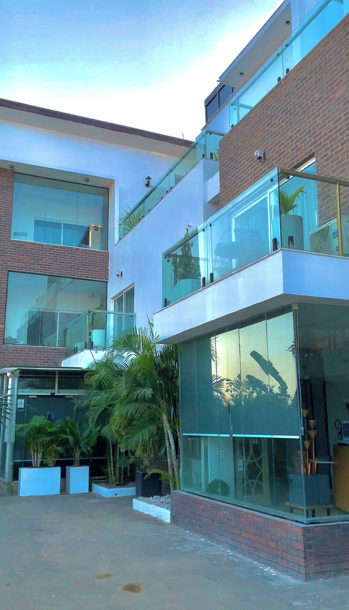 Façana frontal de l'allotjament