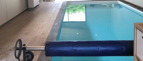 室内游泳池,恒温泳池