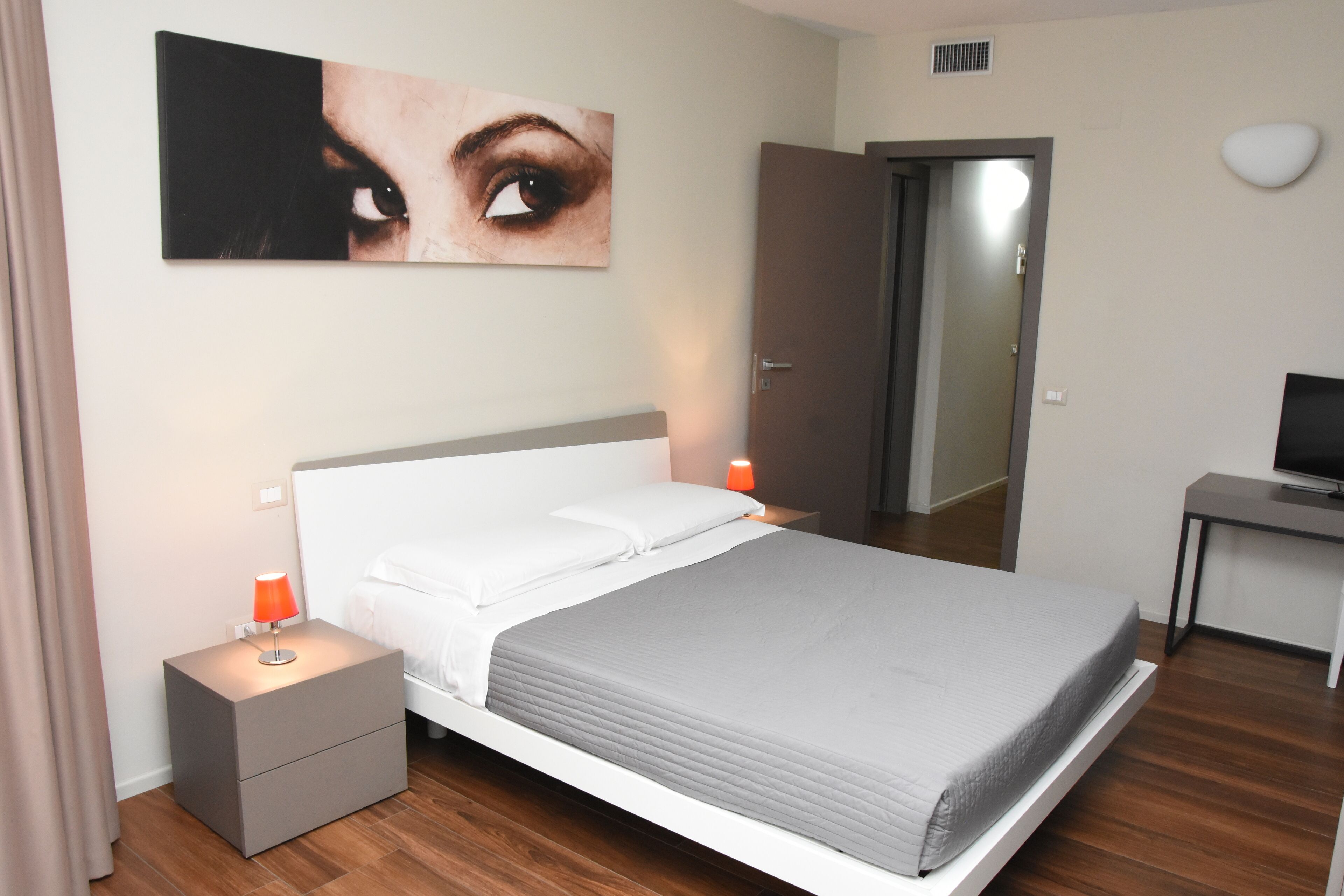 2 Schlafzimmer, Bügeleisen/Bügelbrett, WLAN, Bettwäsche