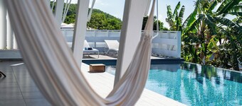 Villa Paruline with swimming pool tropical garden and sea view
