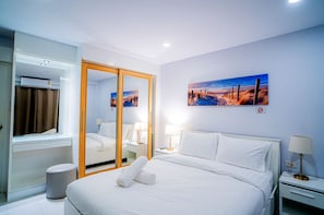 4 Schlafzimmer, Schreibtisch, WLAN, Bettwäsche