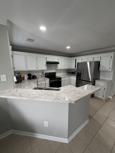 Comfortable and safe family lodging for everyone close to the medical center. 