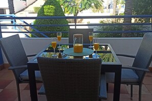 Apartment | Outdoor dining - 2 Bed Apt - Close To Beach - Pool - Balcony (Mojacar)