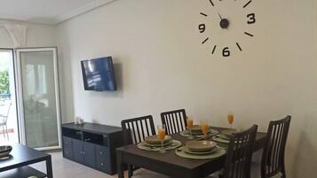Apartment | Dining
