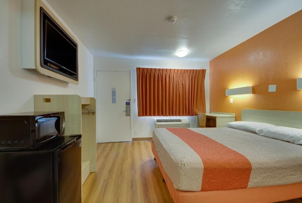 Studio | Desk, free WiFi, bed sheets