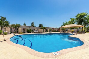 Outdoor pool - 3BR Southwest Modern Haven - Old Town (Scottsdale)