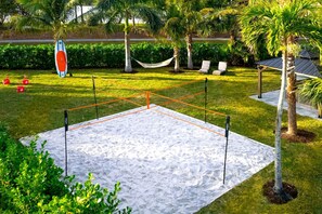 Property grounds - Villa `Talia` w/ Spa, Mini Golf, 3mile to downtown (Naples)