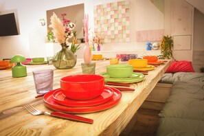 2 soverom, reiseseng for barn, wi-fi og sengetøy