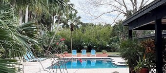 Serene Getaway – Quiet Oasis with Pool & Rain Showers