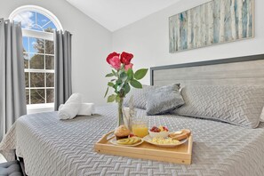 4 dormitorios, tabla de planchar con plancha, cuna de viaje y wifi