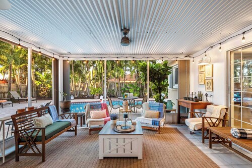 Stay at Bel Air by the Beach for Convenience