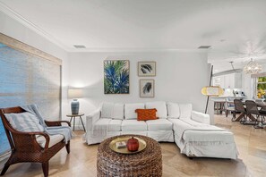 テレビ、書斎 / ワークスペース