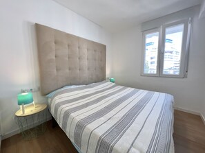 3 soverom, strykejern/-brett, wi-fi (inkludert) og sengetøy