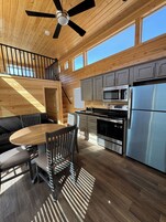 Cabaña Deluxe, 2 habitaciones, no fumadores, patio | Servicio de comidas en la habitación