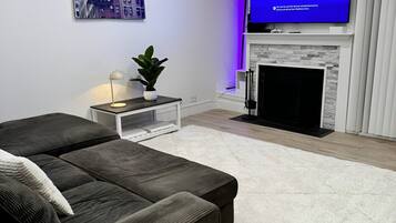 Smart TV, video games