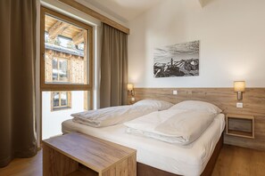 5 quartos, Wi-Fi de cortesia, roupa de cama