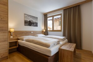 1 bedroom, free WiFi, bed sheets