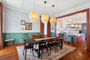 تناول الطعام