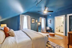 3 多间卧室、办公桌、熨斗/熨衣板、旅行婴儿床