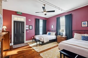 10 soveværelser, skrivebord, strygejern/strygebræt, weekendseng