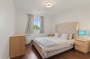3 bedrooms, WiFi, bed sheets