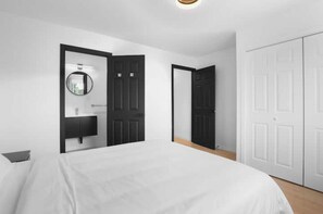 4 chambres, fer et planche à repasser, Wi-Fi, draps fournis