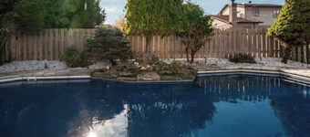 Lux. 4BR House with Pool near DT