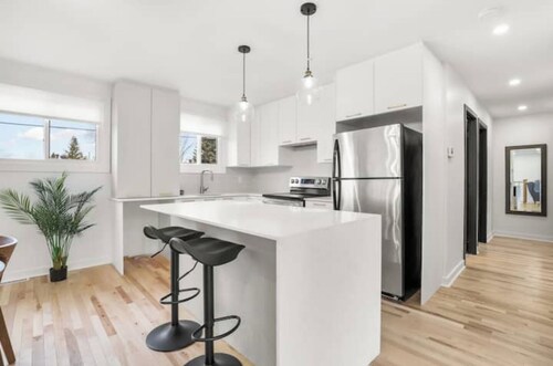 Elegant 4 bedroom modern house