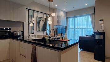 Mikroaaltouuni, liesi