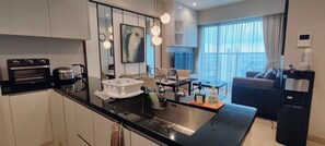 Mikrobølgeovn og kokeplater