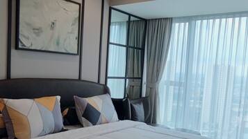 3 makuuhuonetta, silitysrauta/-lauta, Wi-Fi, vuodevaatteet