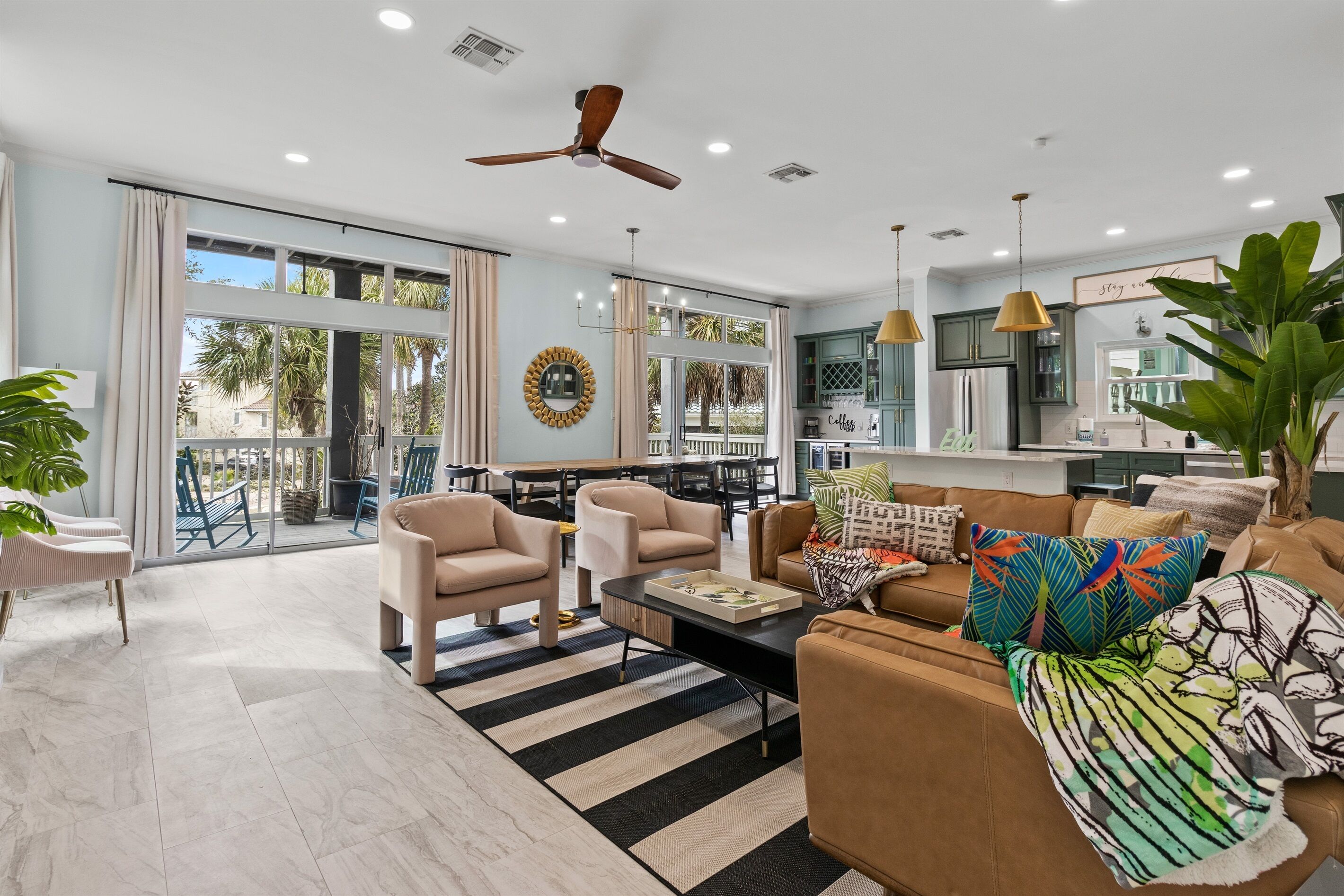 Smart-TV, fotballspill, bordtennis og bøker