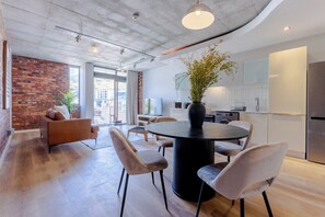 Interior - Metropolis Studio Apt  Wifi  Netflix (Cape Town)