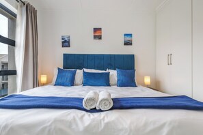 1 bedroom, in-room safe, iron/ironing board, Internet - Cozy Coastal 1 bedroom | Clubhouse | Pool | Gym (Cape Town)