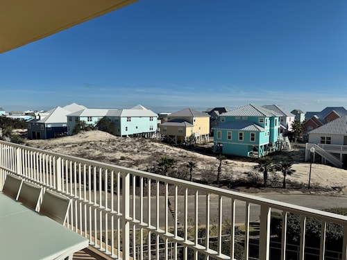 Family Friendly - Condo in beautiful Fort Morgan!! The Indies - Unit #202