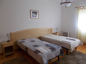 6 soverom, strykejern/-brett, wi-fi og sengetøy