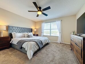 4 bedrooms, iron/ironing board, WiFi, bed sheets